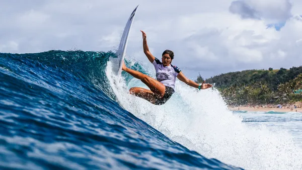 Surfing Techniques: Mastering the Art of Riding Waves